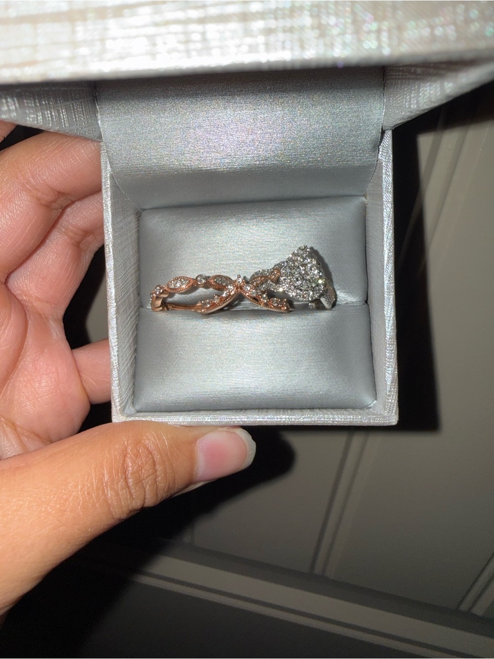 Elegant Zales Pear-Cut Rose Gold Bridal Ring Set - Picture 5 of 8